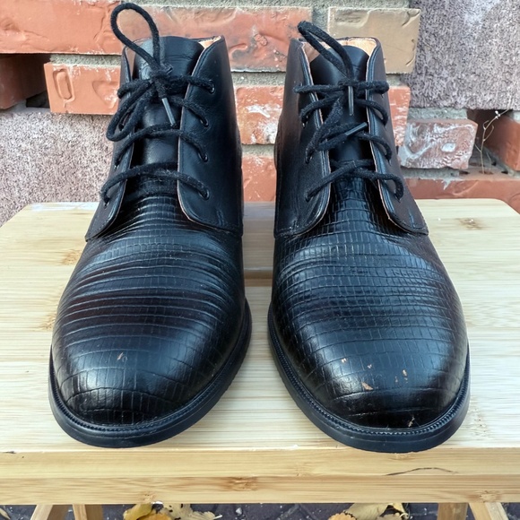 Ariat Black Leather Ankle Boots Croc Embossed Chukka Lace Up Booties - Picture 5 of 12